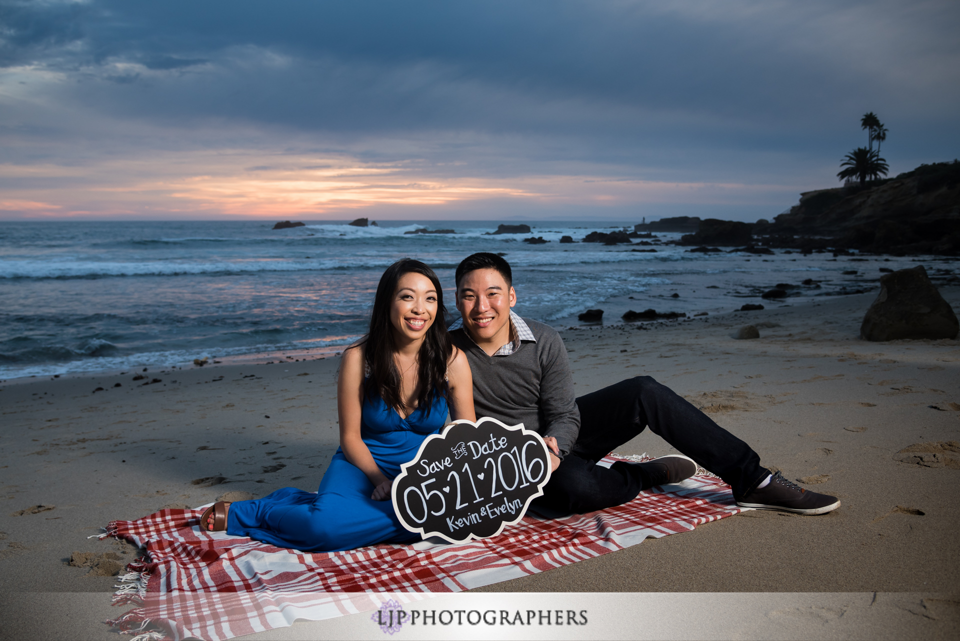 12-laguna-beach-engagement