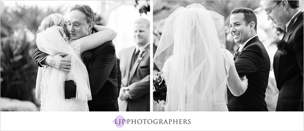 18-newport-beach-marriott-bayview-wedding-photographer-wedding-ceremony-photos