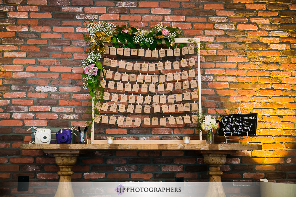 21-colony-house-anaheim-wedding-photographer-wedding-reception-photos