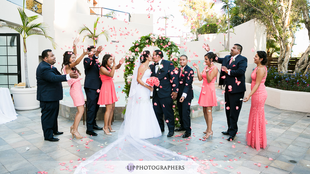 25-hilton-orange-county-costa-mesa-wedding-photographer-wedding-party-photos