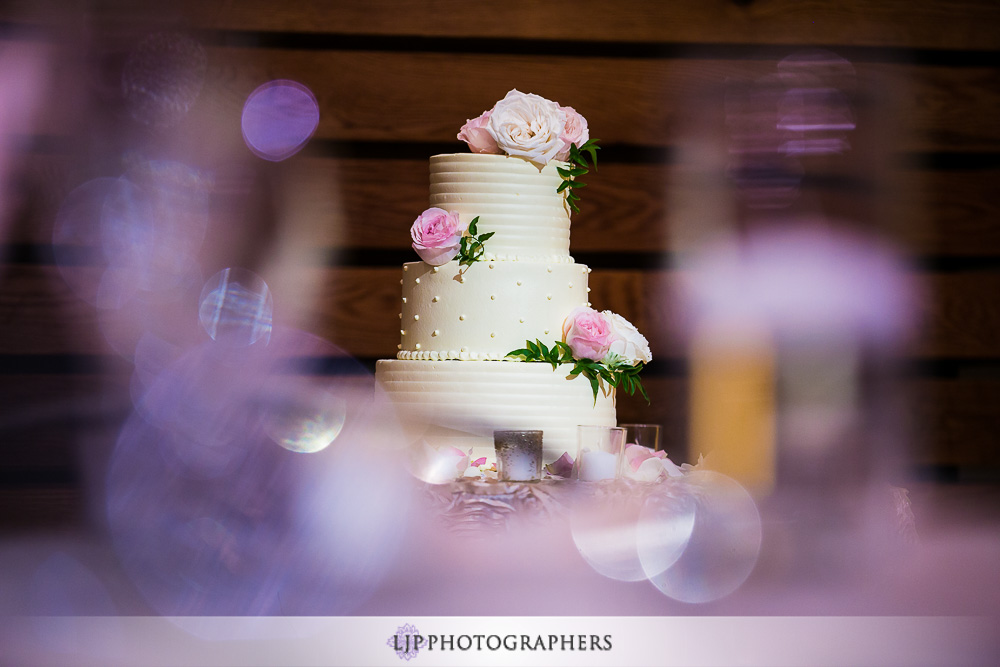 27-colony-house-anaheim-wedding-photographer-wedding-reception-photos