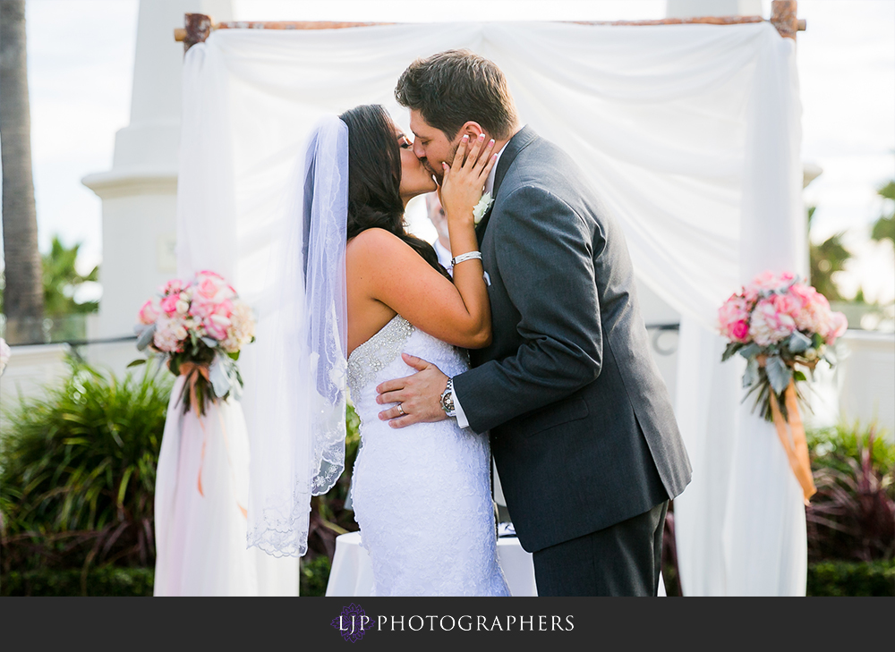 29-hyatt-huntington-beach-wedding