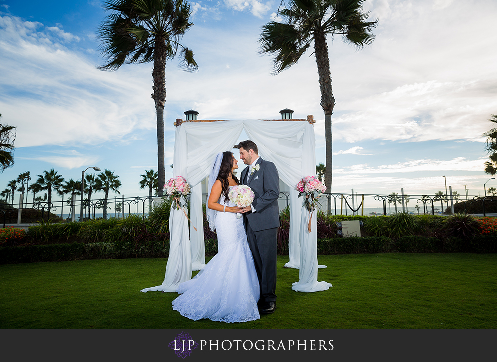 31-hyatt-huntington-beach-wedding