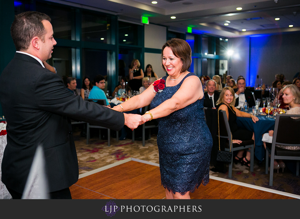 31-newport-beach-marriott-bayview-wedding-photographer-wedding-reception-photos