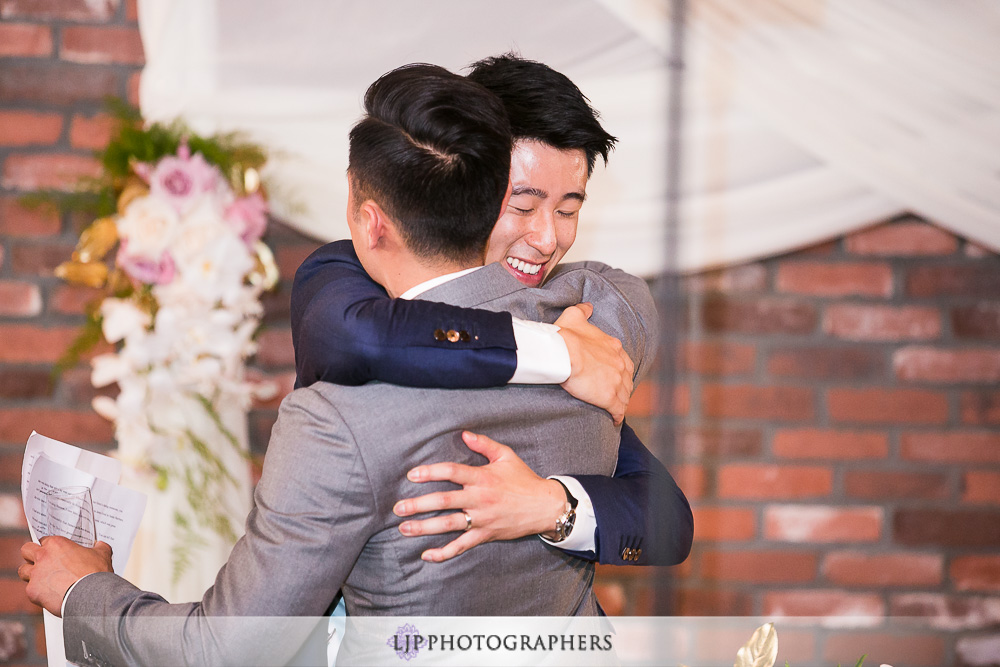 32-colony-house-anaheim-wedding-photographer-wedding-reception-photos