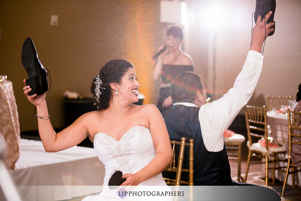 38-hilton-orange-county-costa-mesa-wedding-photographer-wedding-reception-photos