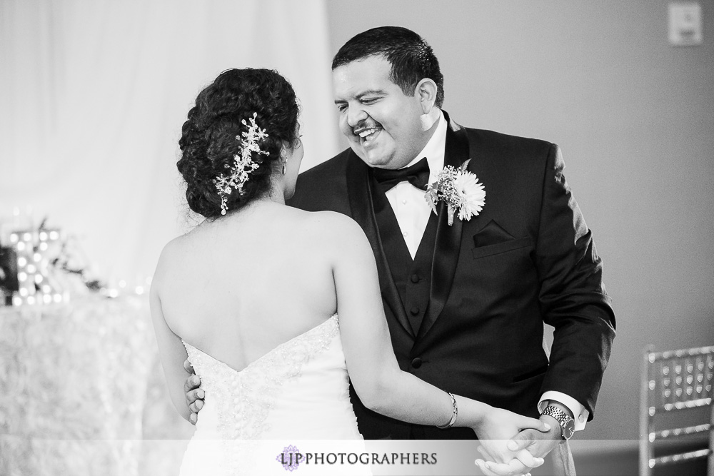 41-hilton-orange-county-costa-mesa-wedding-photographer-wedding-reception-photos