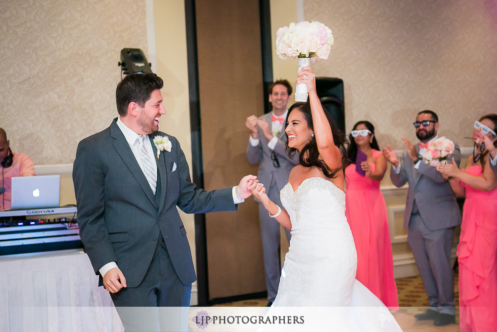 41-hyatt-huntington-beach-wedding