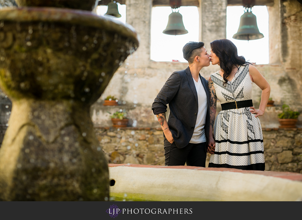 17-Mission-San-Juan-Capistrano-Engagement-Photography