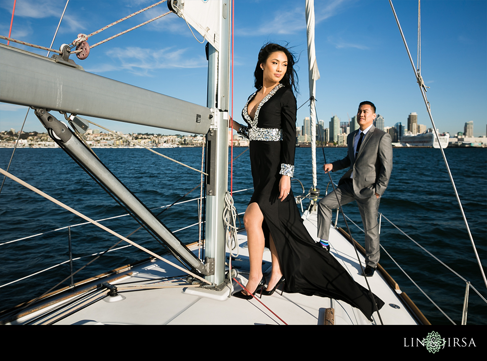 06-downtown-san-diego-engagement-photography
