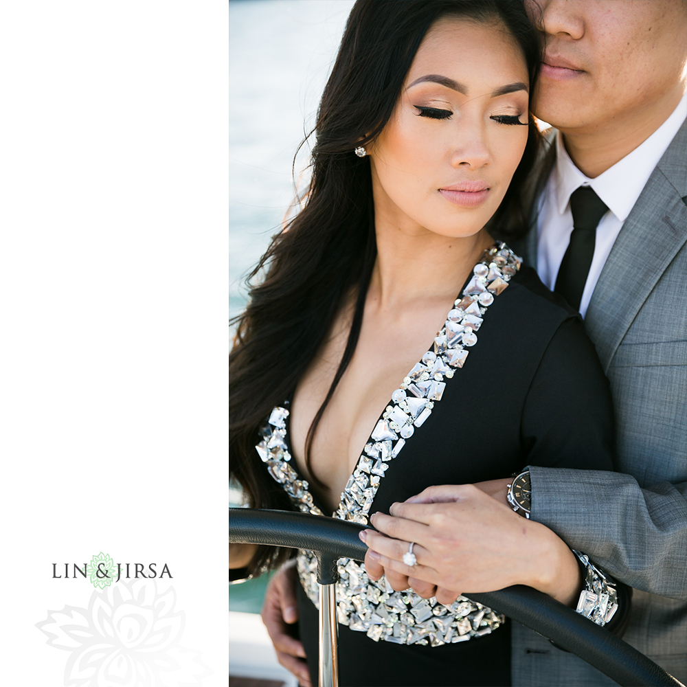 14-downtown-san-diego-engagement-photography
