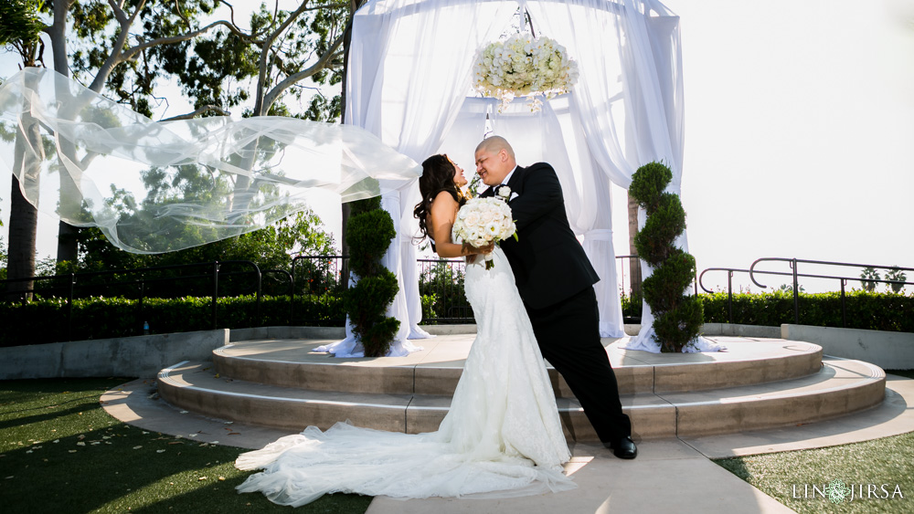 28-newport-beach-marriott-bayview-wedding-photographer