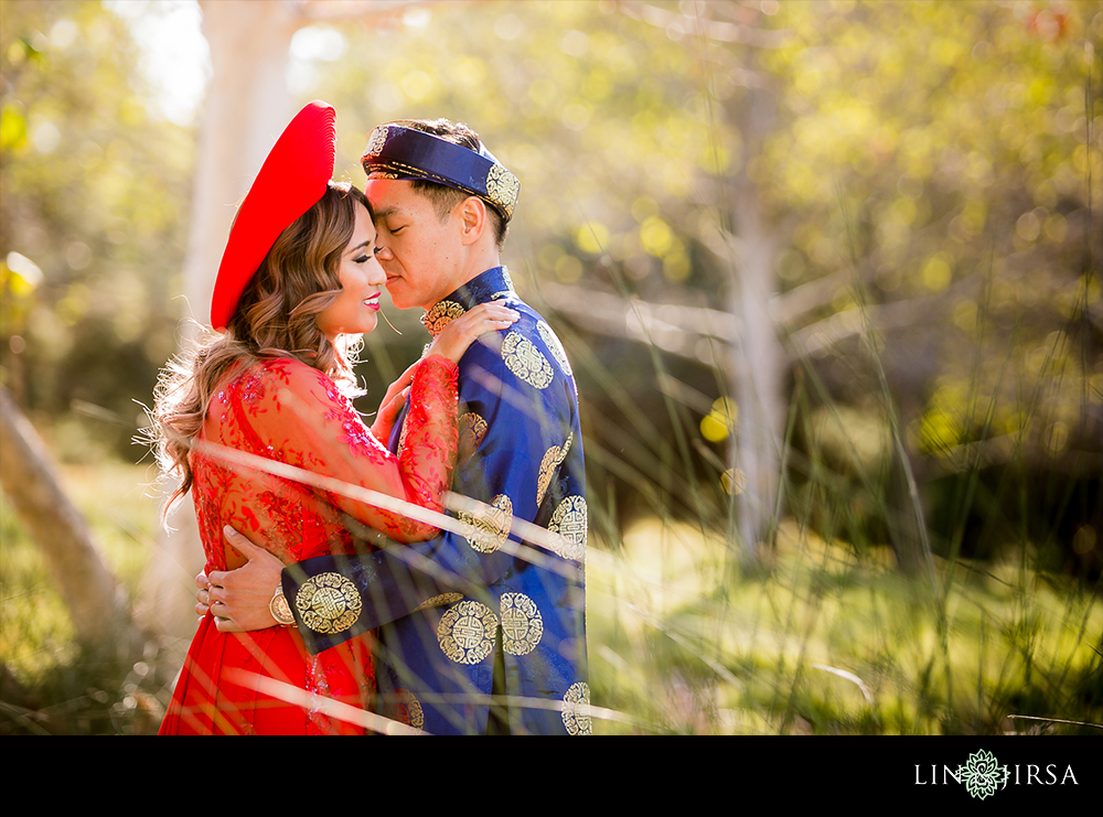 02-jeffrey-open-space-park-irvine-engagement-photography