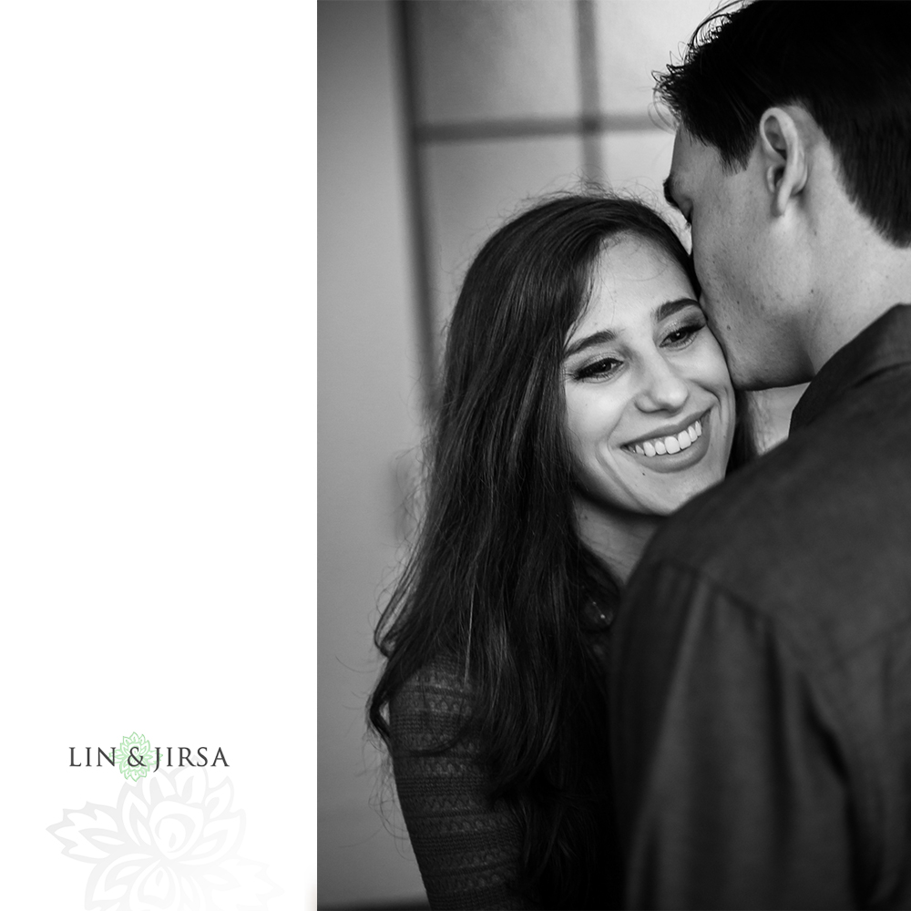 02-pasadena-city-hall-engagement-photographer