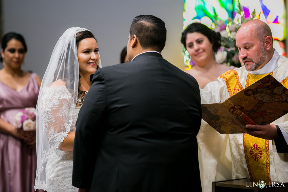 14-renaisssance-banquet-hall-glendale-wedding-photographer