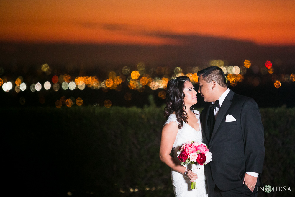 40-black-gold-golf-club-wedding-photography