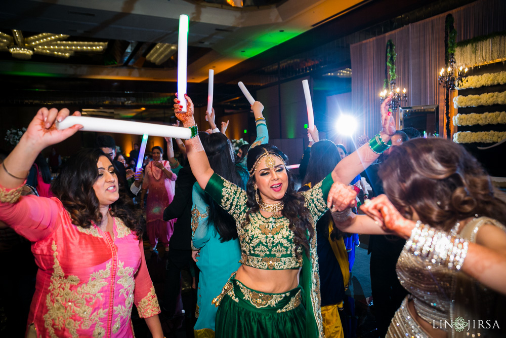 33-Hilton-Universal-Los-Angeles-Indian-Wedding-Reception-Photography