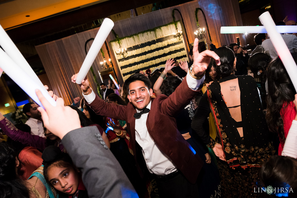 35-Hilton-Universal-Los-Angeles-Indian-Wedding-Reception-Photography