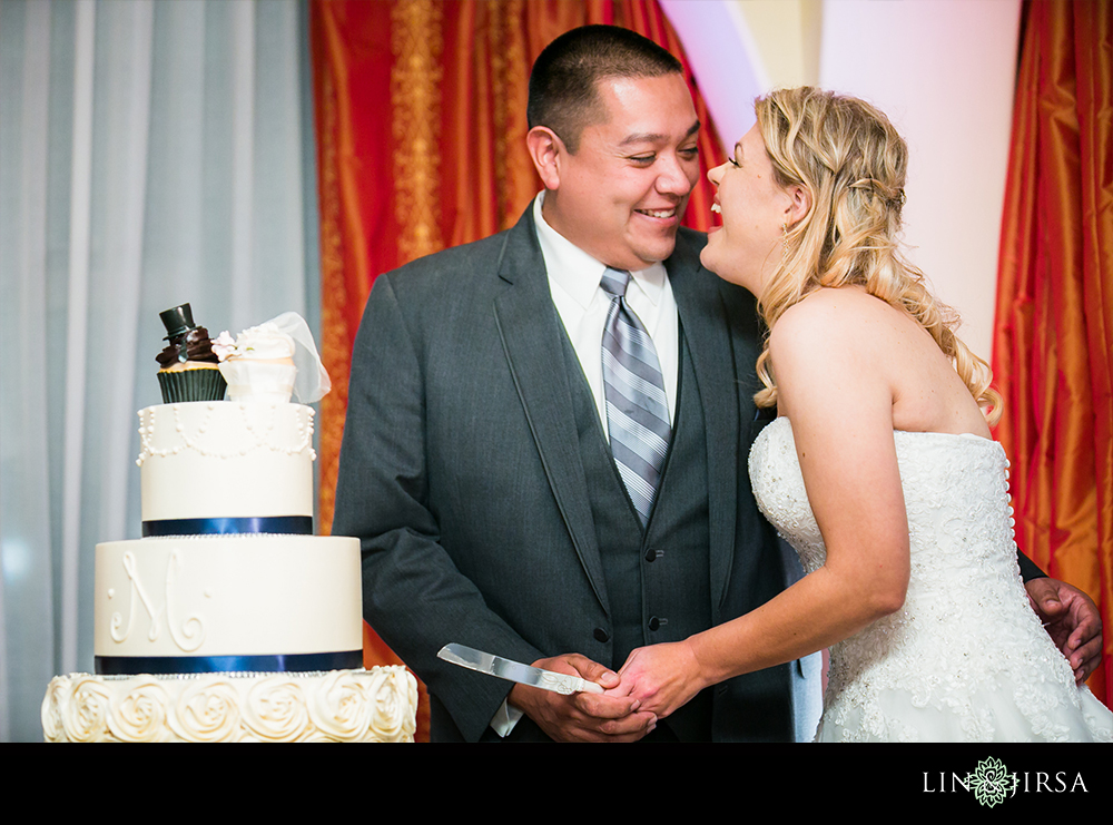 27Hyatt-Regency-Huntington-Beach-Orange-County-Wedding-Photography