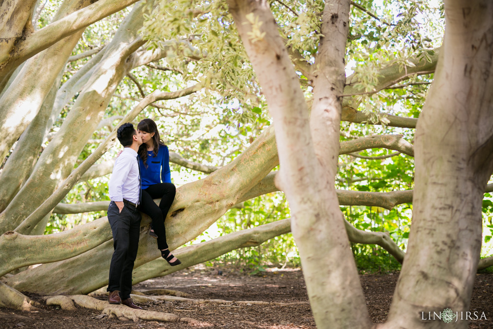 11-fullerton-arboretum-engagement-photographer