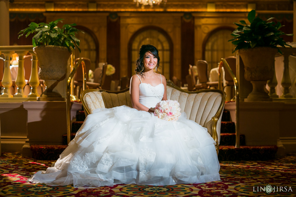 30-millennium-biltmore-hotel-los-angeles-wedding-photographer