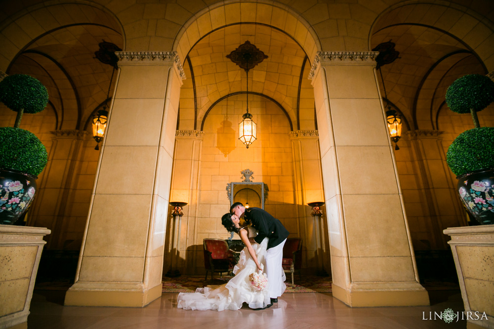 49-millennium-biltmore-hotel-los-angeles-wedding-photographer