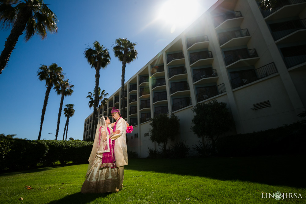 09-crowne-plaza-redondo-beach-indian-wedding-photographer