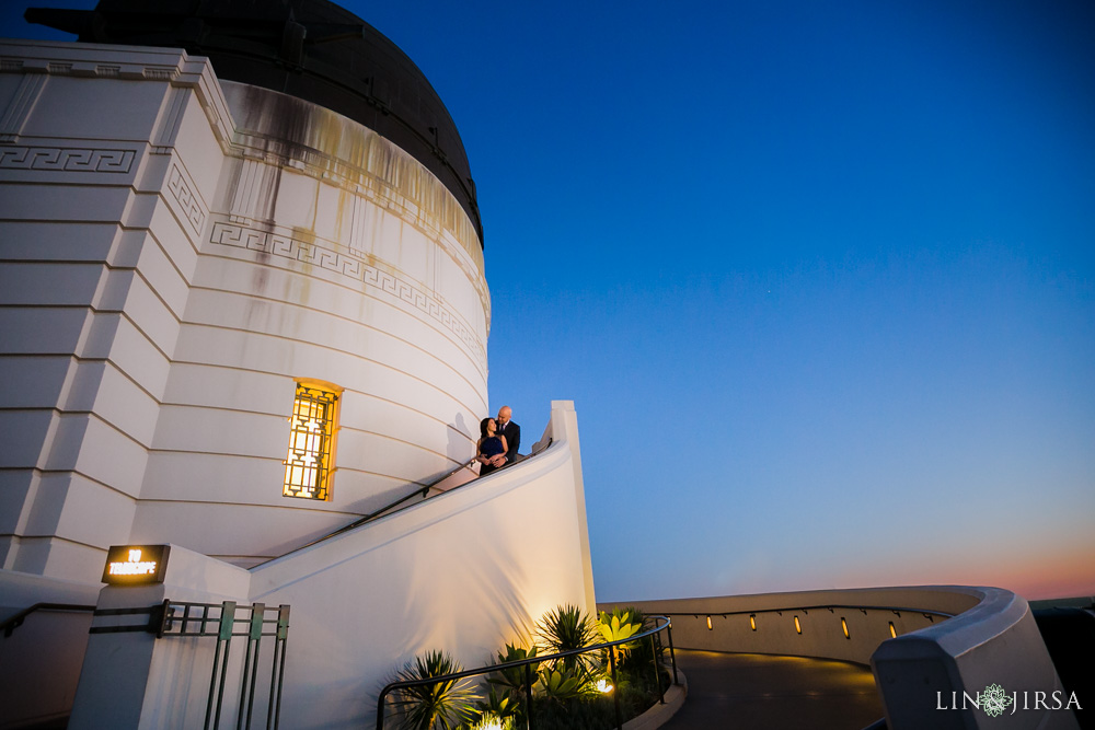 15-chapman-plaza-griffith-observatory-los-angeles-engagement-photographer