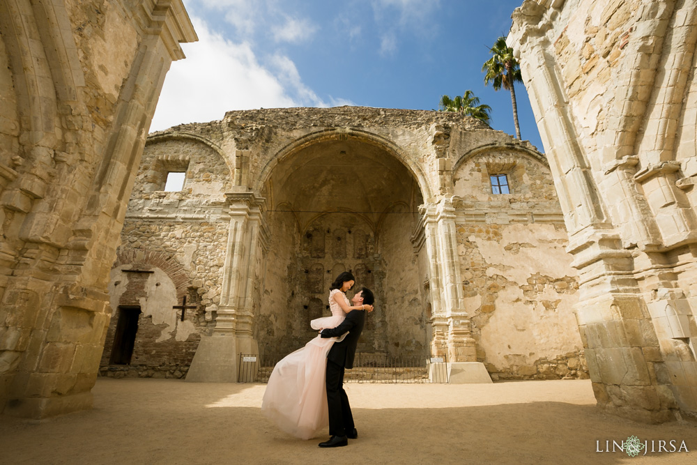 01-Crystal-Cove-San-Juan-Capistrano-Engagement-Photography