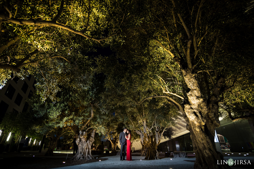 10-Downtown-Los-Angeles-Engagement-Photography