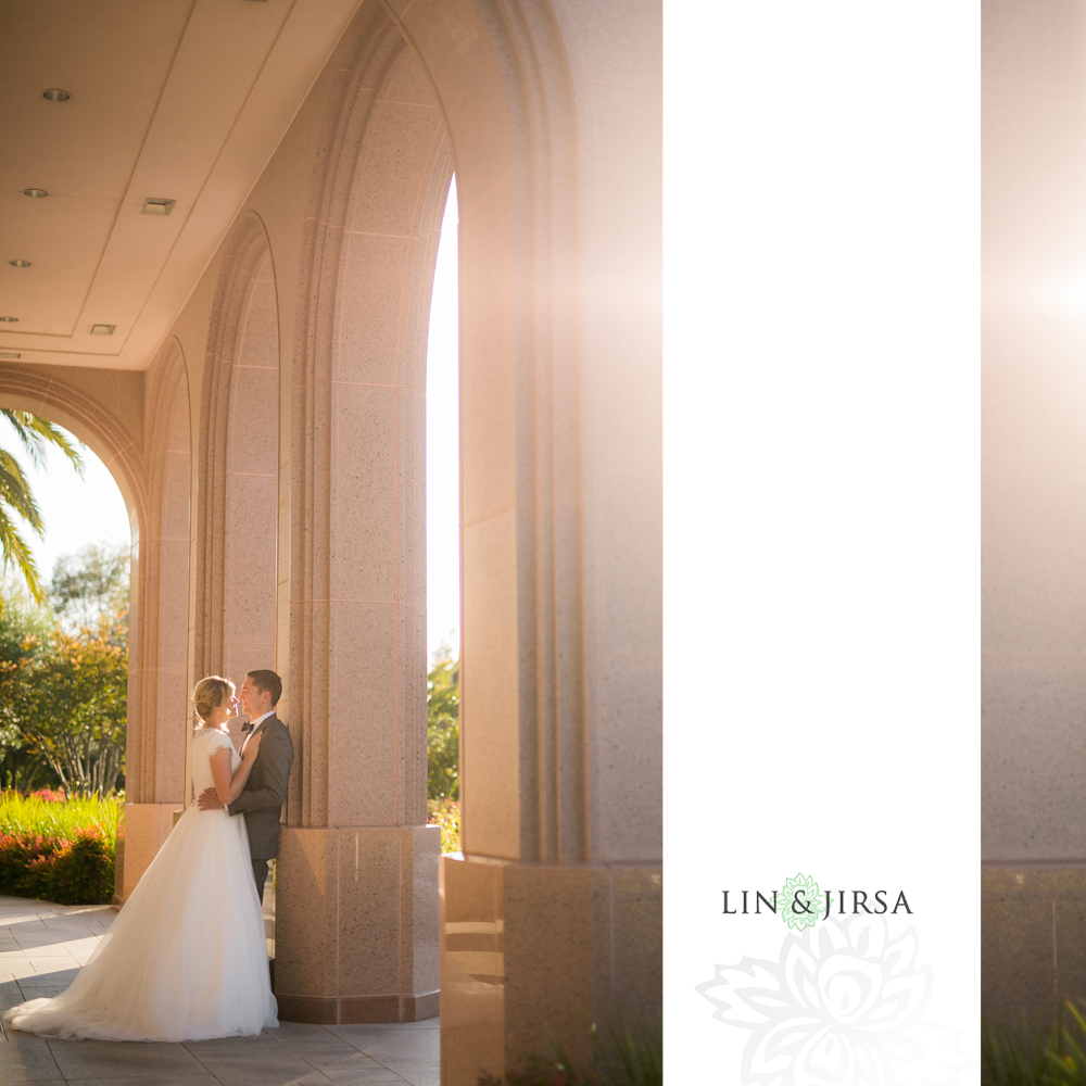 06-newport-beach-temple-couple-session-orange-county