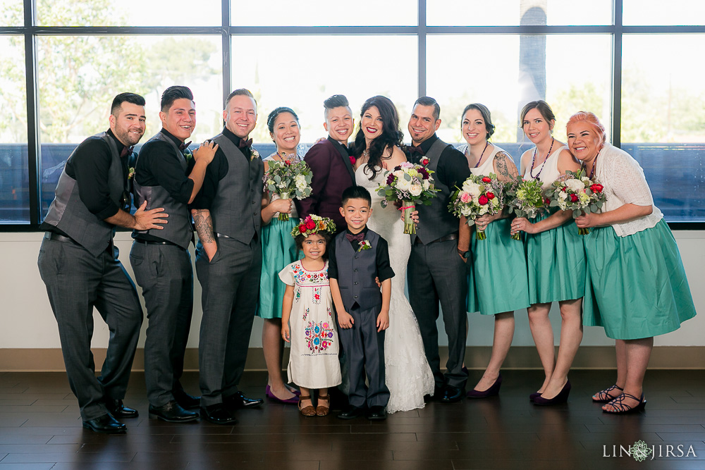 10-the-colony-house-anaheim-wedding-photographer-wedding-party