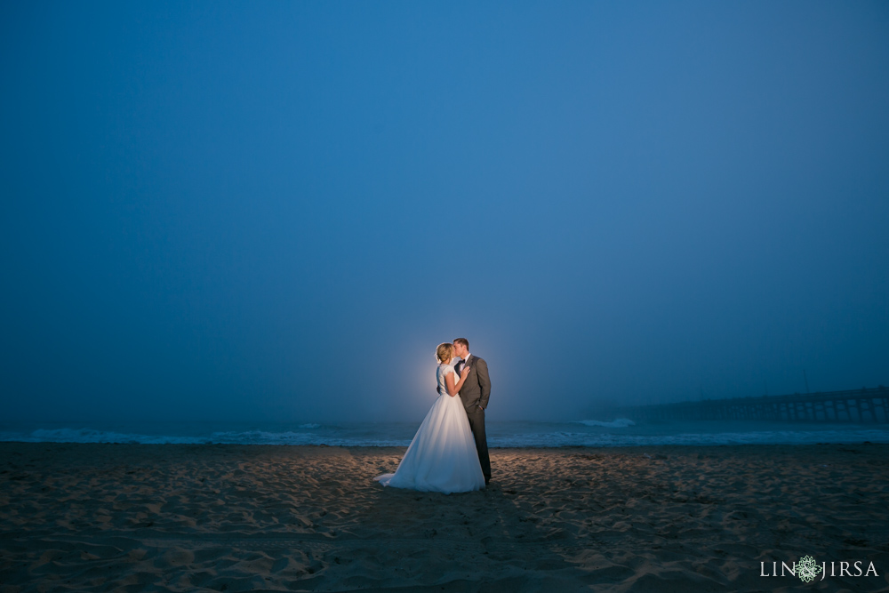 11-newport-beach-temple-couple-session-orange-county