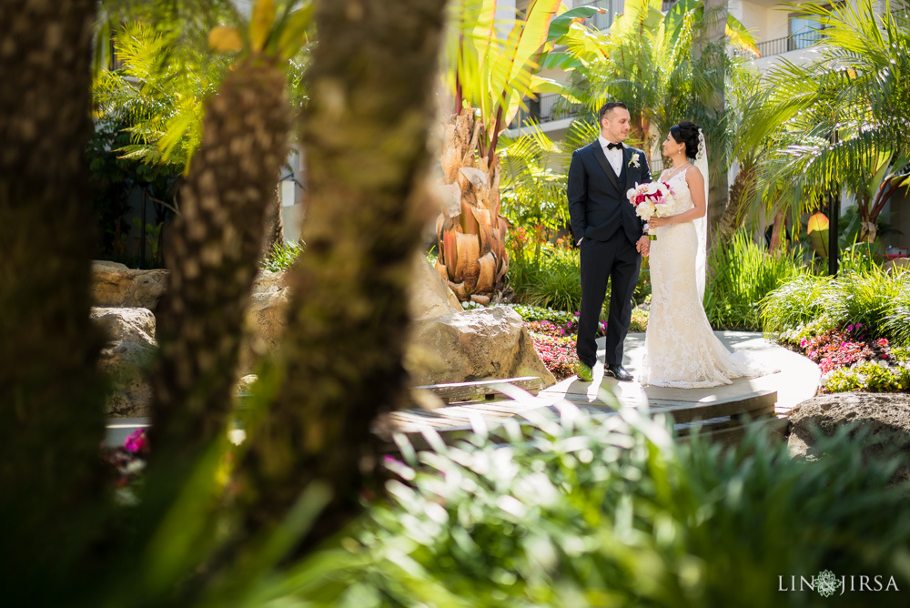 16-Hyatt-Regency-Huntington-Beach-Wedding-Photography