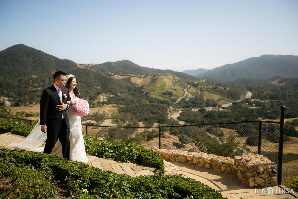 22-malibu-rocky-oaks-estate-vineyards-malibu-wedding-photographer-wedding-ceremony