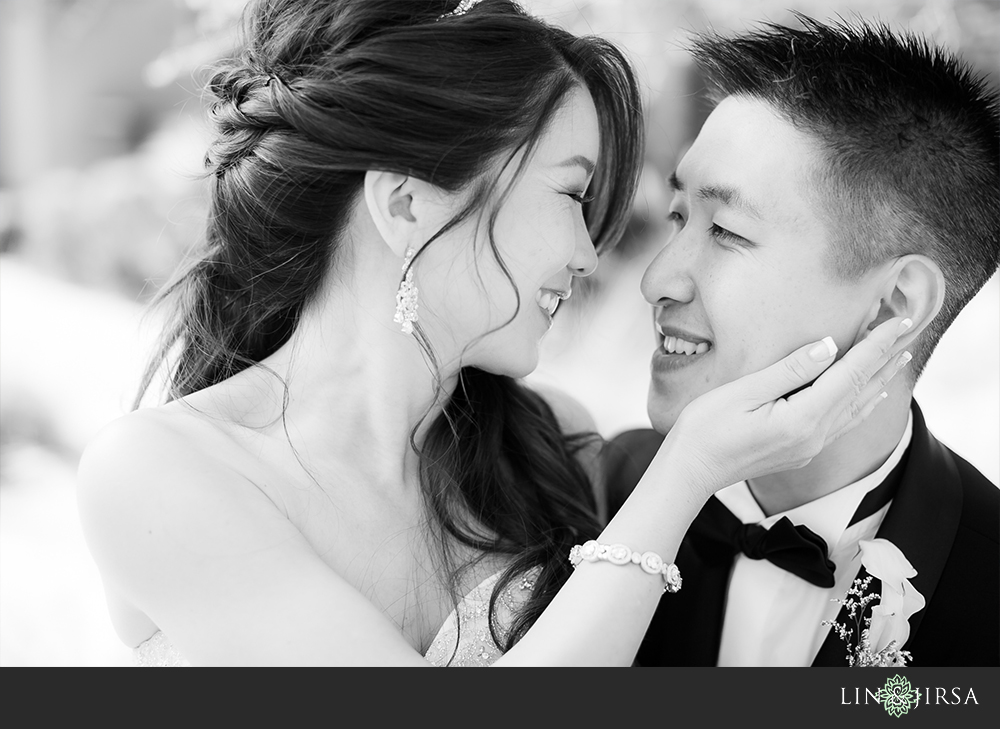 22-vellano-country-club-chino-hills-wedding-photographer-first-look-couple-session