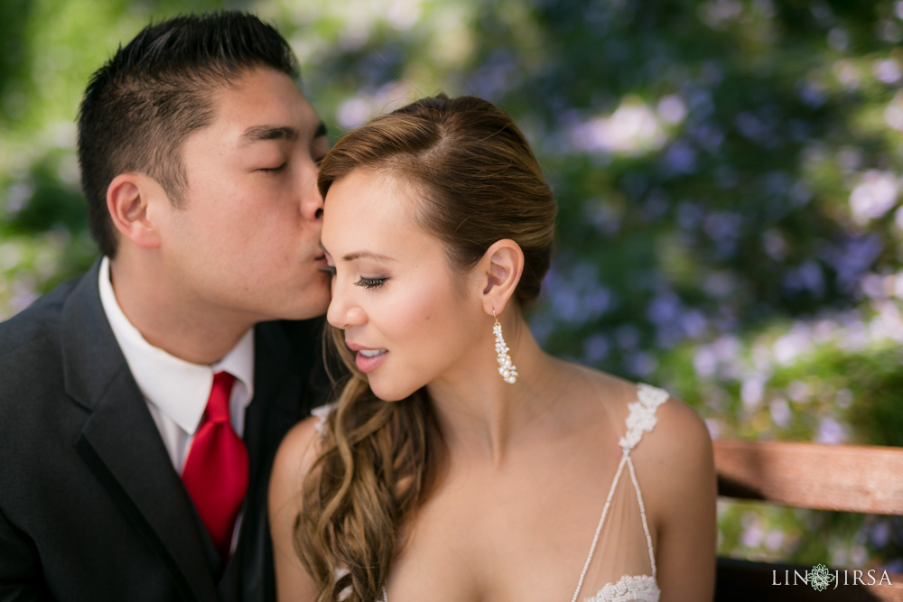 23-summit-house-fullerton-wedding-photographer-couple-session