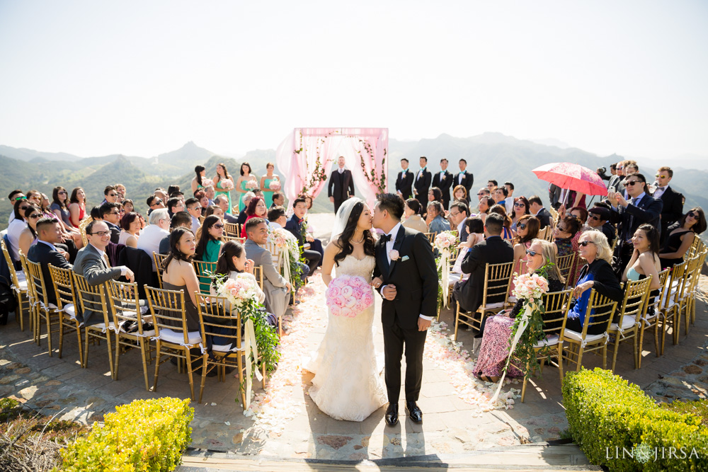 25-malibu-rocky-oaks-estate-vineyards-malibu-wedding-photographer-wedding-ceremony