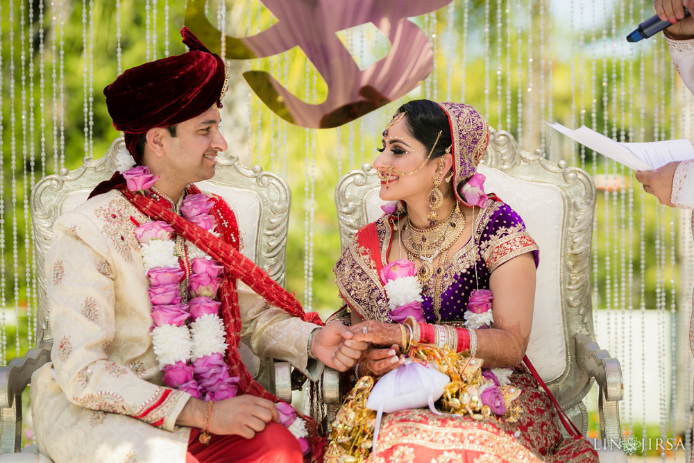 29-hilton-los-angeles-universal-city-indian-wedding-photographer-wedding-ceremony-baraat