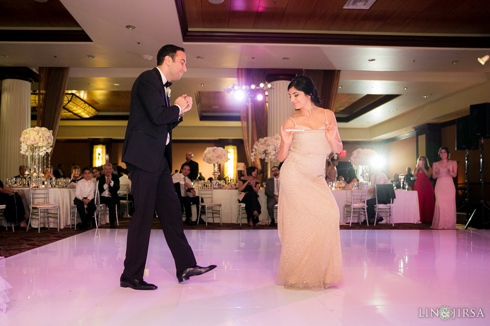 39-hyatt-huntington-beach-wedding-photographer-wedding-reception