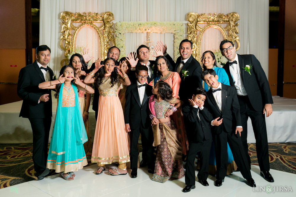 40-hilton-los-angeles-universal-city-indian-wedding-photographer-wedding-reception