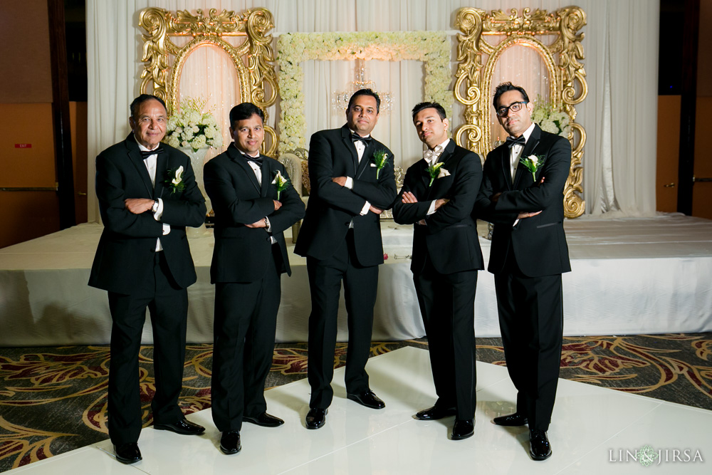 41-hilton-los-angeles-universal-city-indian-wedding-photographer-wedding-reception