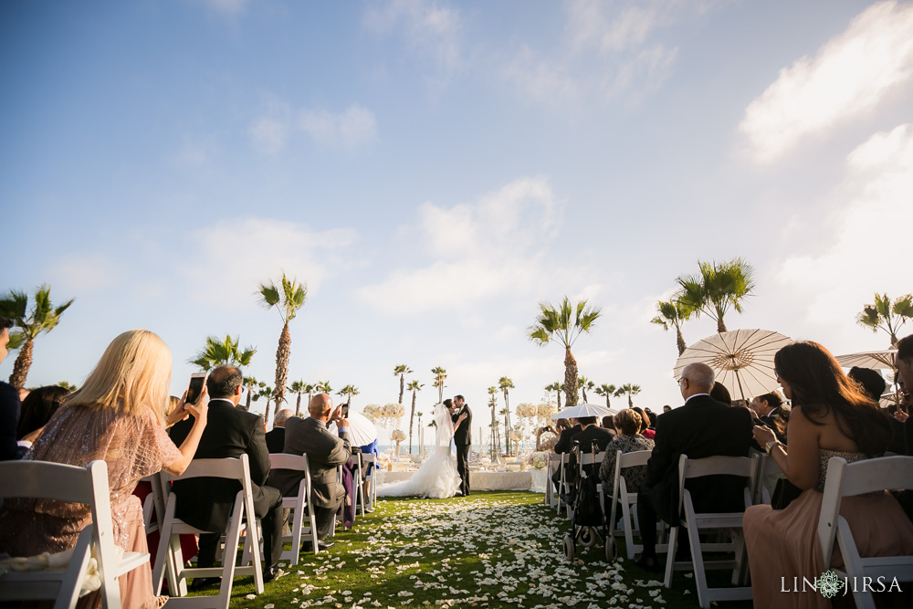 47-hyatt-huntington-beach-wedding-photographer-wedding-reception
