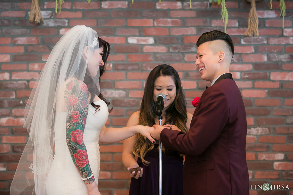 49-the-colony-house-anaheim-wedding-photographer-wedding-ceremony