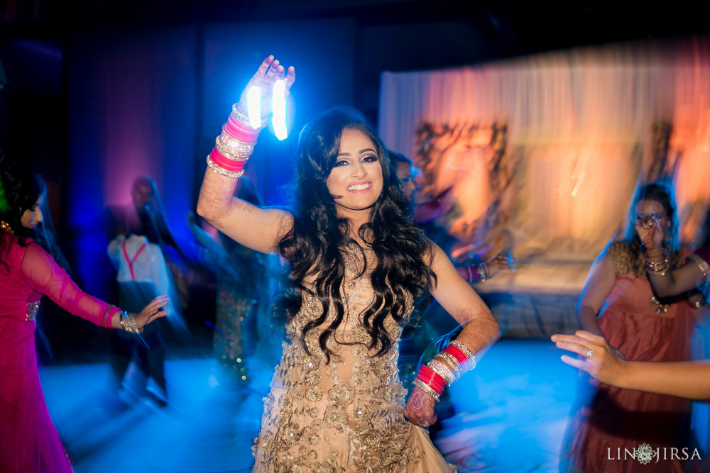 50-hilton-los-angeles-universal-city-indian-wedding-photographer-wedding-reception