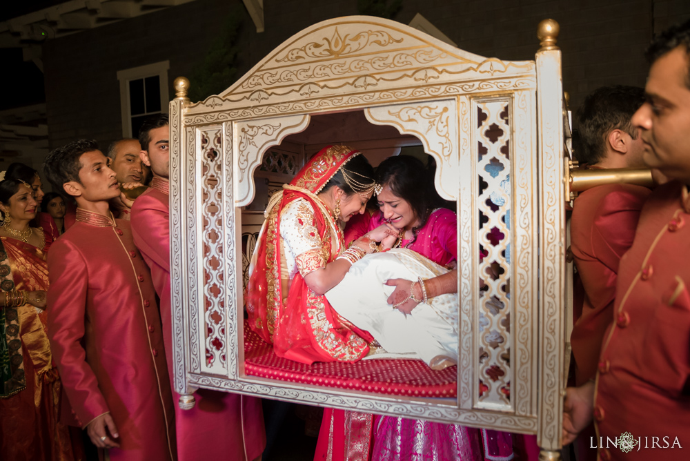 39-montage-laguna-beach-indian-wedding-photography