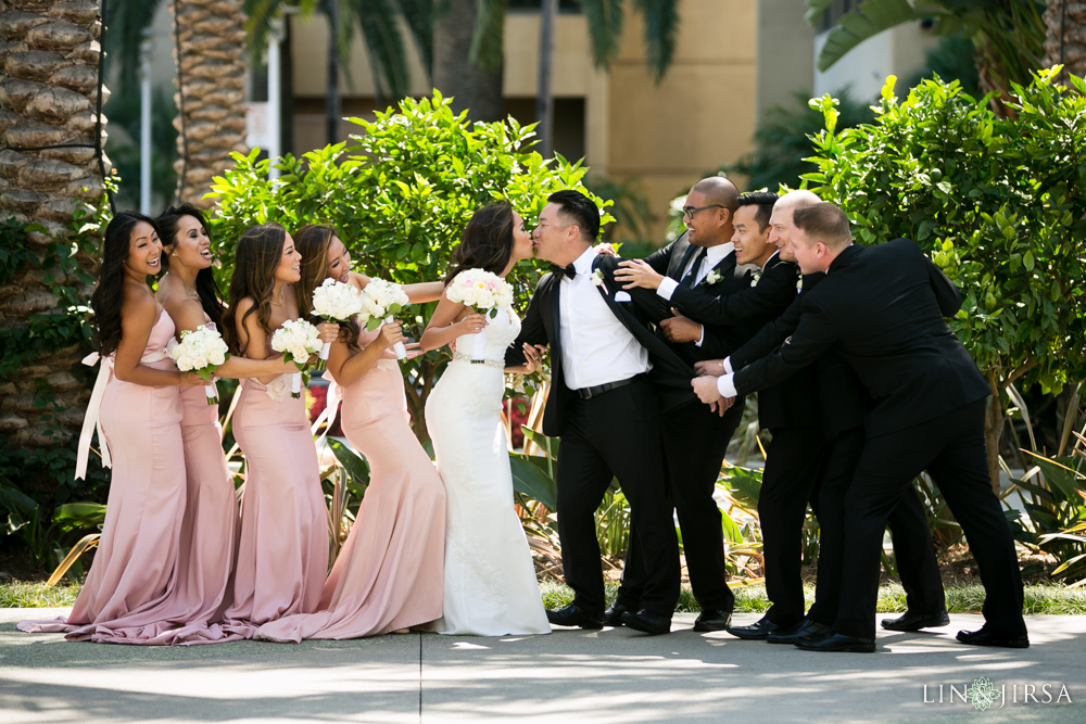 0114-hp-hilton-anaheim-wedding-photography