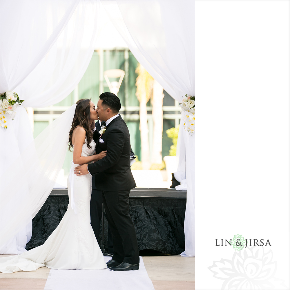 12-hilton-anaheim-wedding-photography