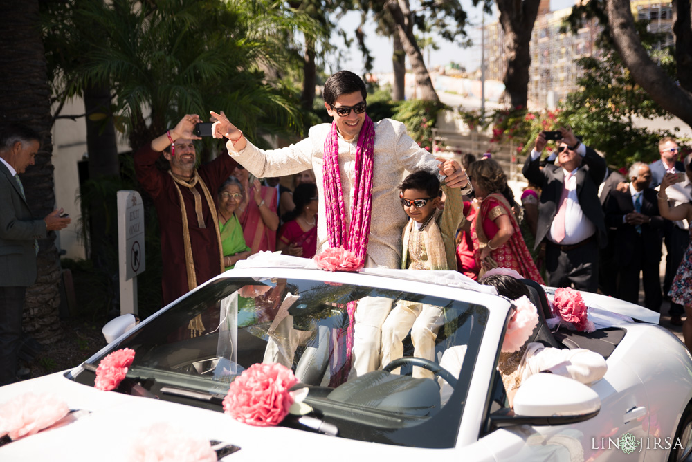 11-the-waterfront-beach-resort-huntington-beach-indian-wedding-photography