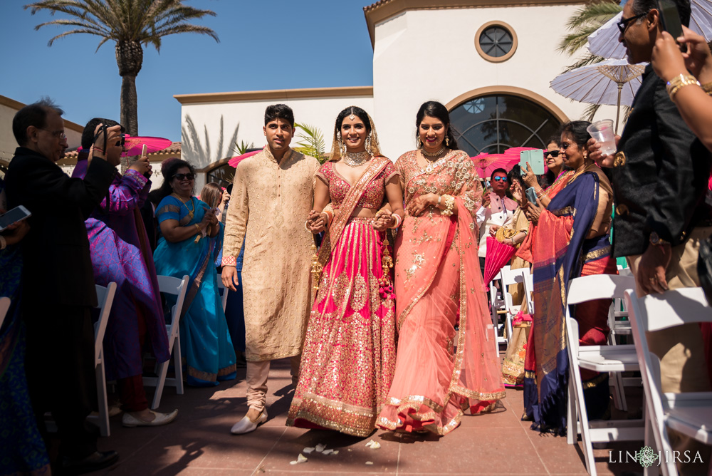 16-the-waterfront-beach-resort-huntington-beach-indian-wedding-photography